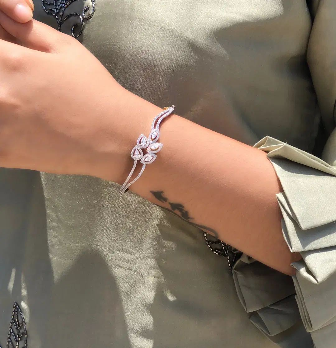 Drishti Jewels Flora Bracelet